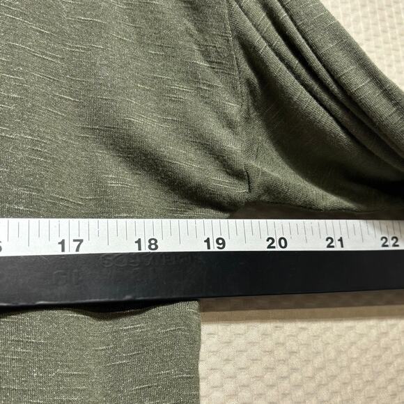 White House Black Market Olive Green Shimmer Long Sleeve Top SP Small Petite - Picture 7 of 9